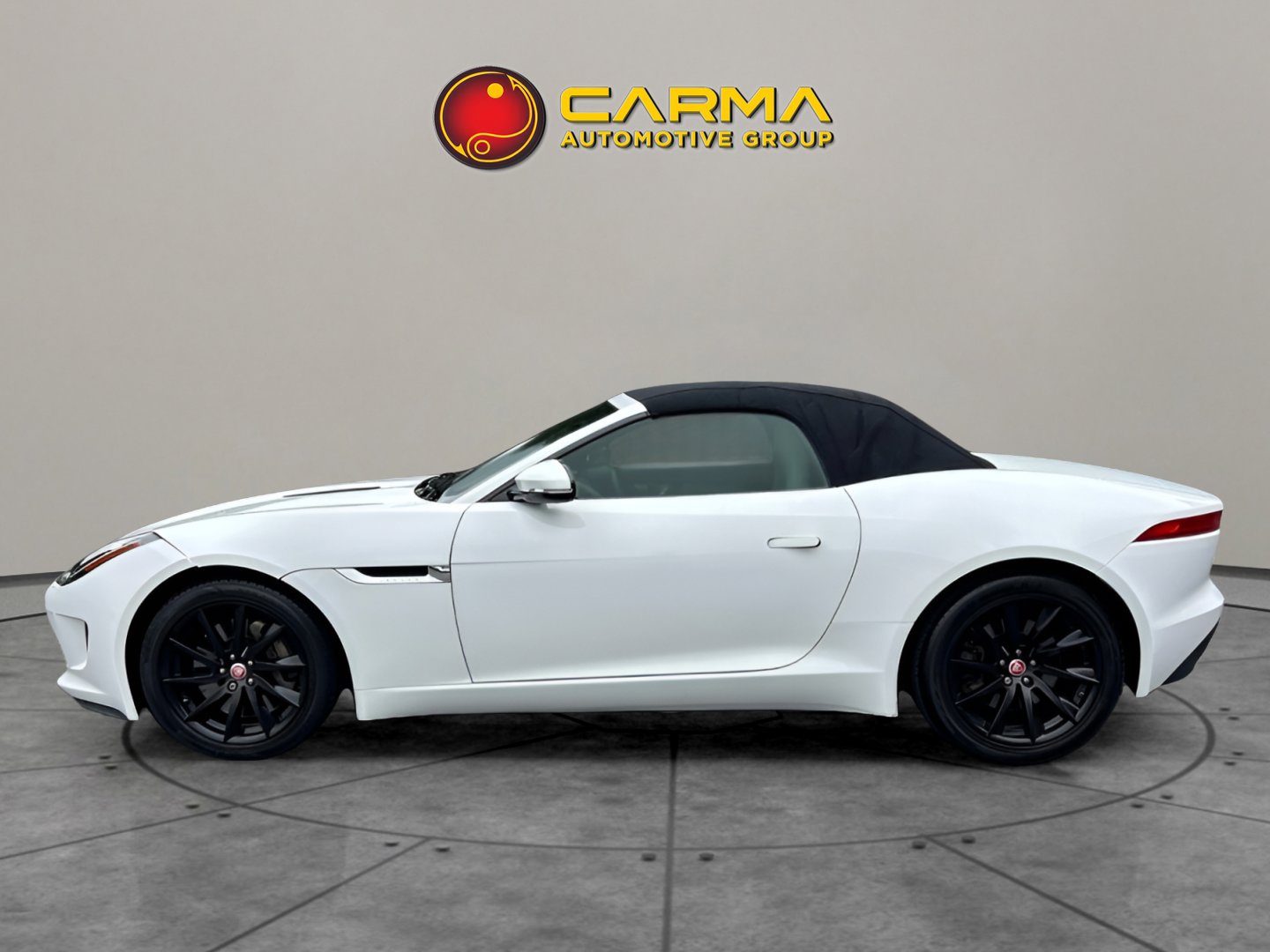 Used 2016 Jaguar F-TYPE Convertible image 2