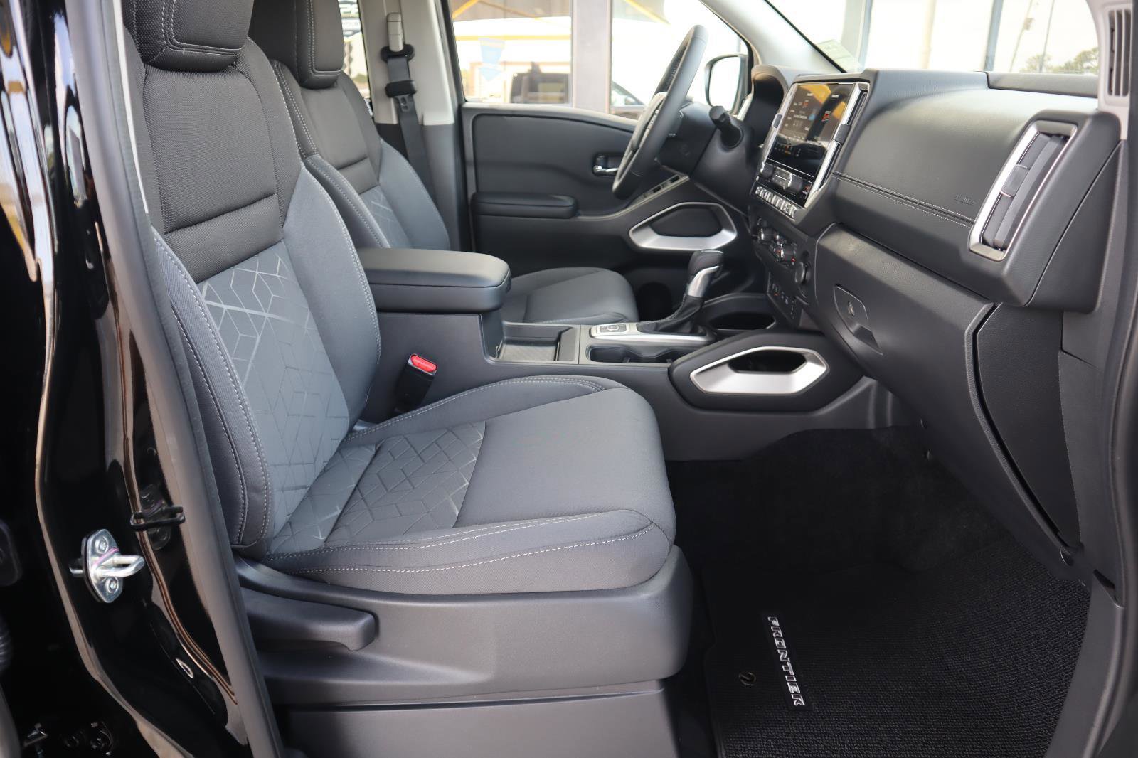 New 2026 Nissan Frontier 4x4 Crew Cab image 48