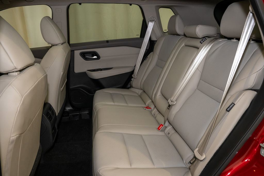 Certified 2023 Nissan Rogue SV w/ SV Premium Package image 9