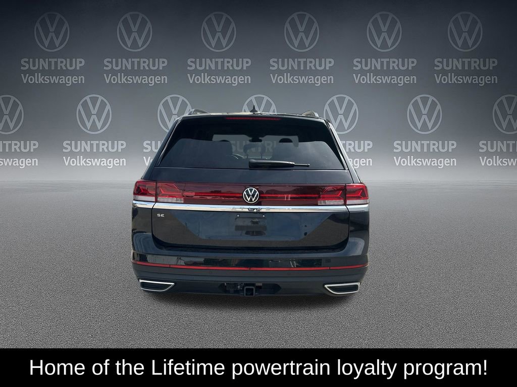 Used 2025 Volkswagen Atlas SE w/ Panoramic Sunroof Package FWD image 5