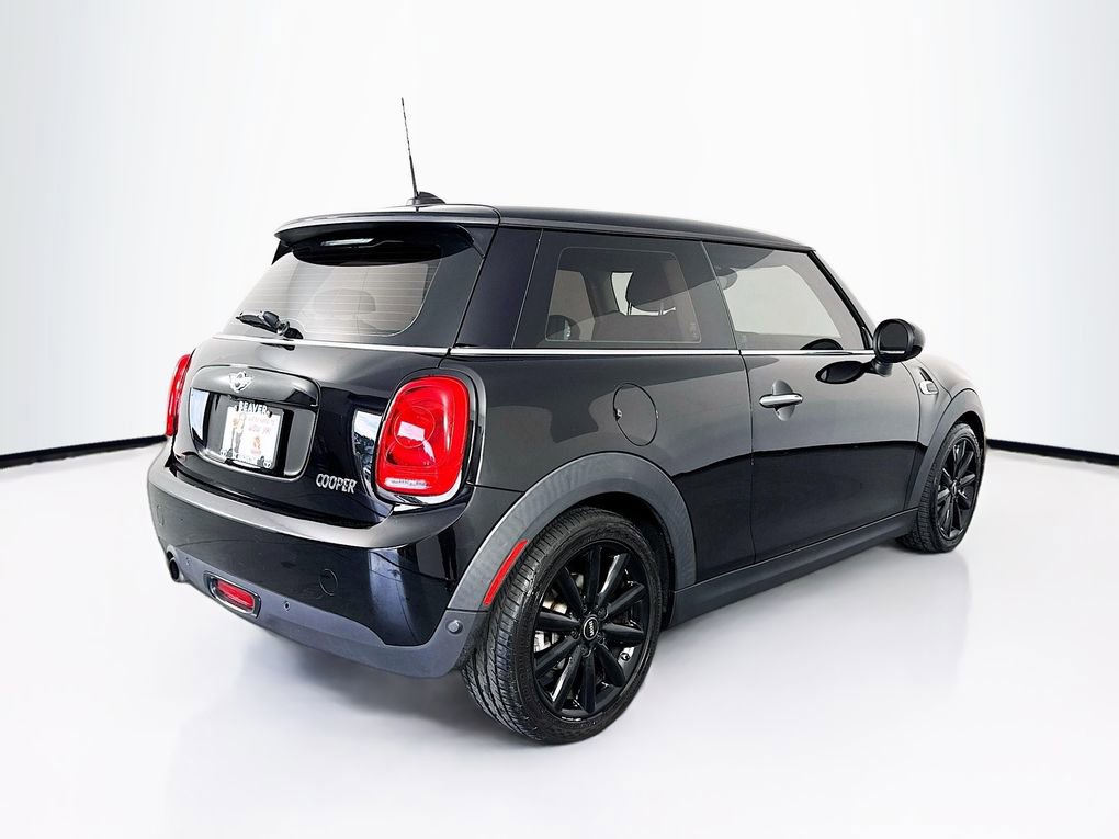 Used 2017 MINI Cooper 2-Door Hardtop FWD image 10