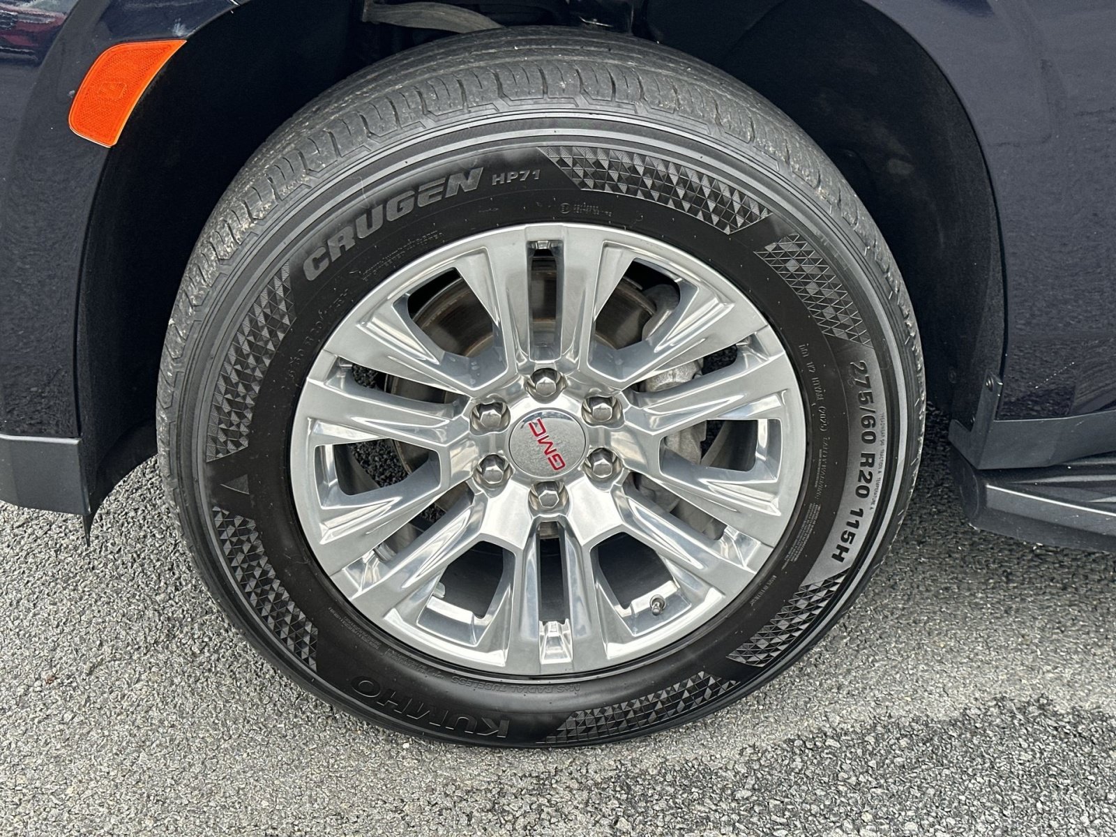 Used 2024 GMC Yukon XL Denali AWD/4WD image 13