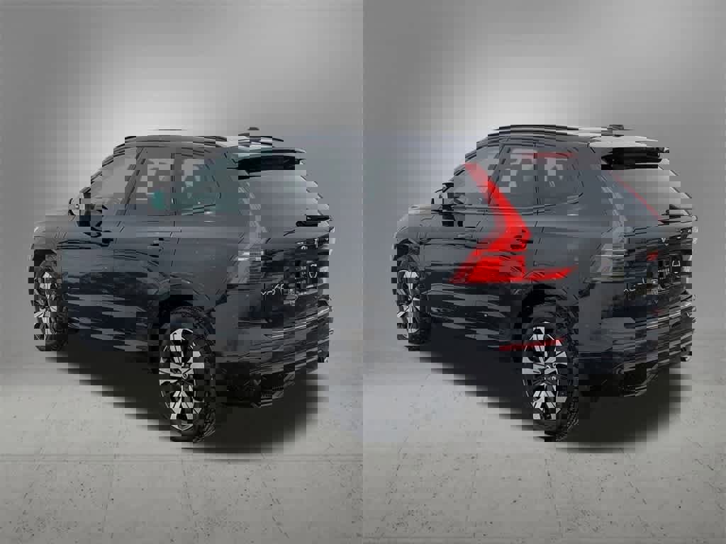 Certified 2025 Volvo XC60 T8 Core w/ Protection Package Premier image 4