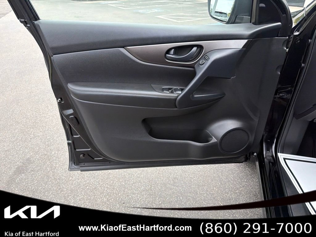 Used 2020 Nissan Rogue Sport S w/ Appearance Package AWD/4WD image 27