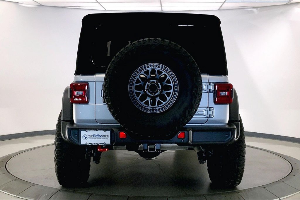 Used 2024 Jeep Wrangler Unlimited Rubicon w/ Technology Group AWD/4WD image 3