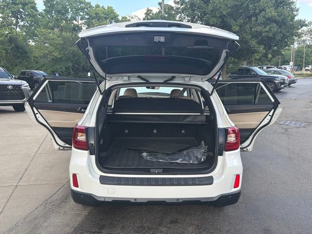 Used 2017 Subaru Outback 2.5i Limited AWD/4WD image 11