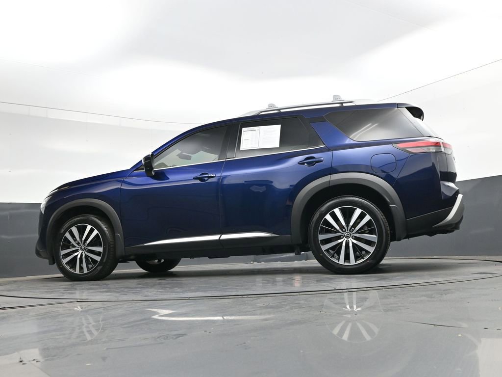 Used 2023 Nissan Pathfinder Platinum AWD/4WD image 43