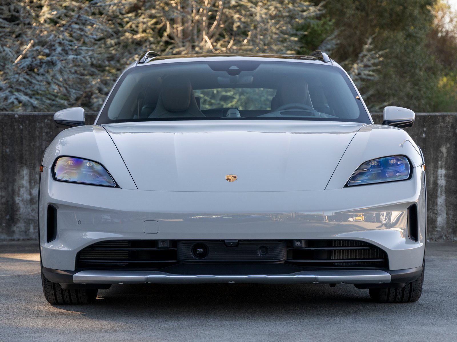 Used 2025 Porsche Taycan 4S image 8