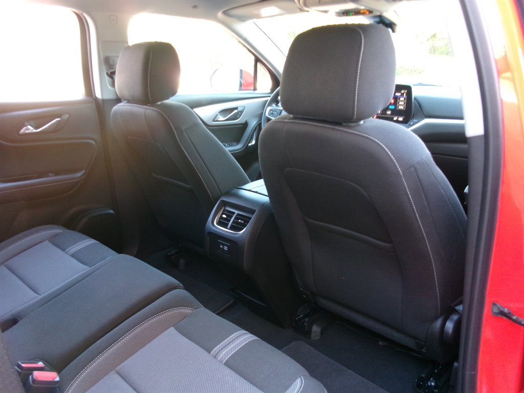 Used 2025 Chevrolet Blazer LT w/ Driver Confidence Package image 28