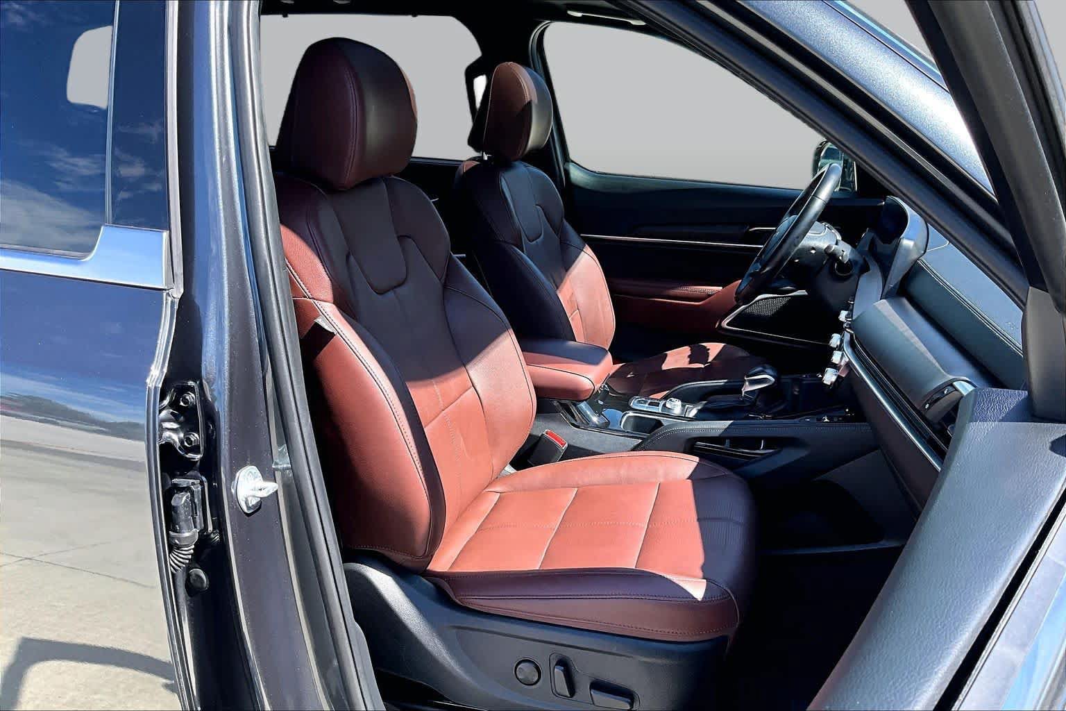 Used 2024 Kia Telluride SX FWD image 9