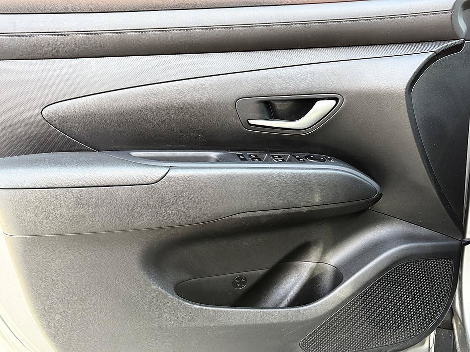 Used 2025 Hyundai Tucson SEL FWD image 16