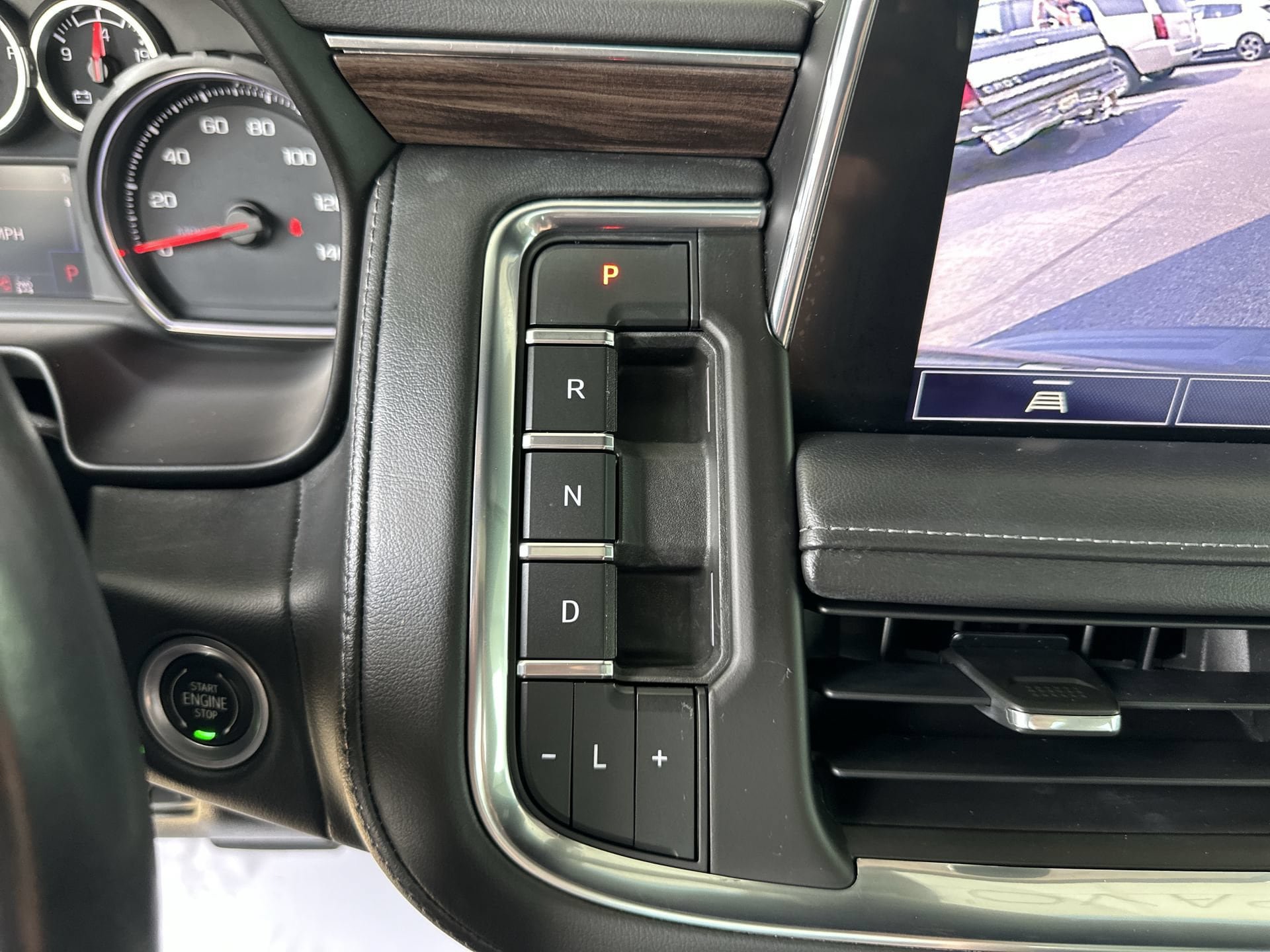 Certified 2021 Chevrolet Tahoe Z71 AWD/4WD image 15