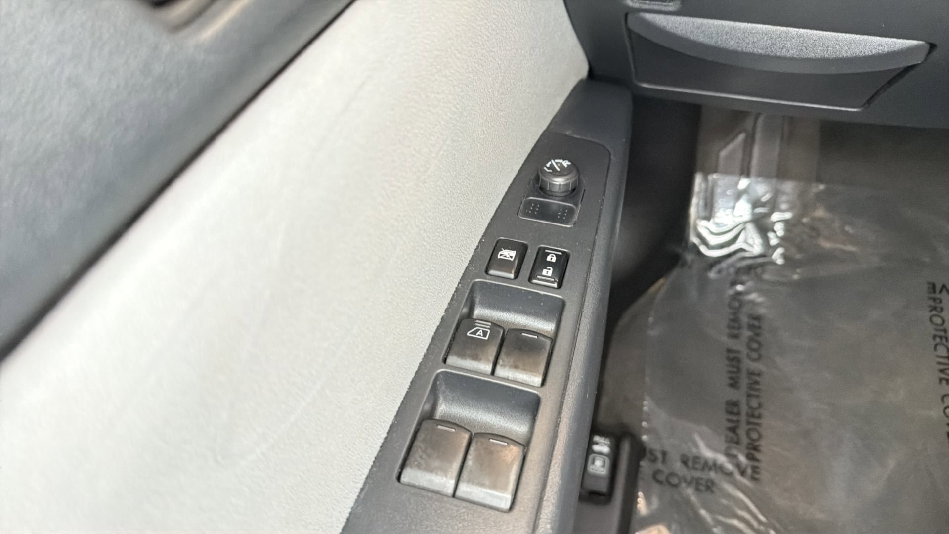 Used 2012 Nissan Sentra 2.0 SR w/ Special Edition Pkg FWD image 19
