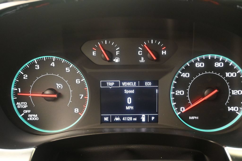 Used 2023 Chevrolet Traverse LT FWD image 13