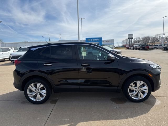 Used 2025 Buick Encore GX Preferred image 2