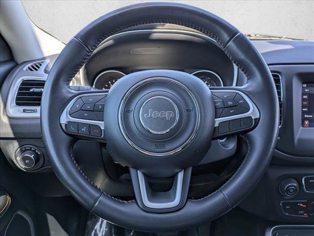 Used 2018 Jeep Compass Latitude w/ Popular Equipment Group FWD image 10