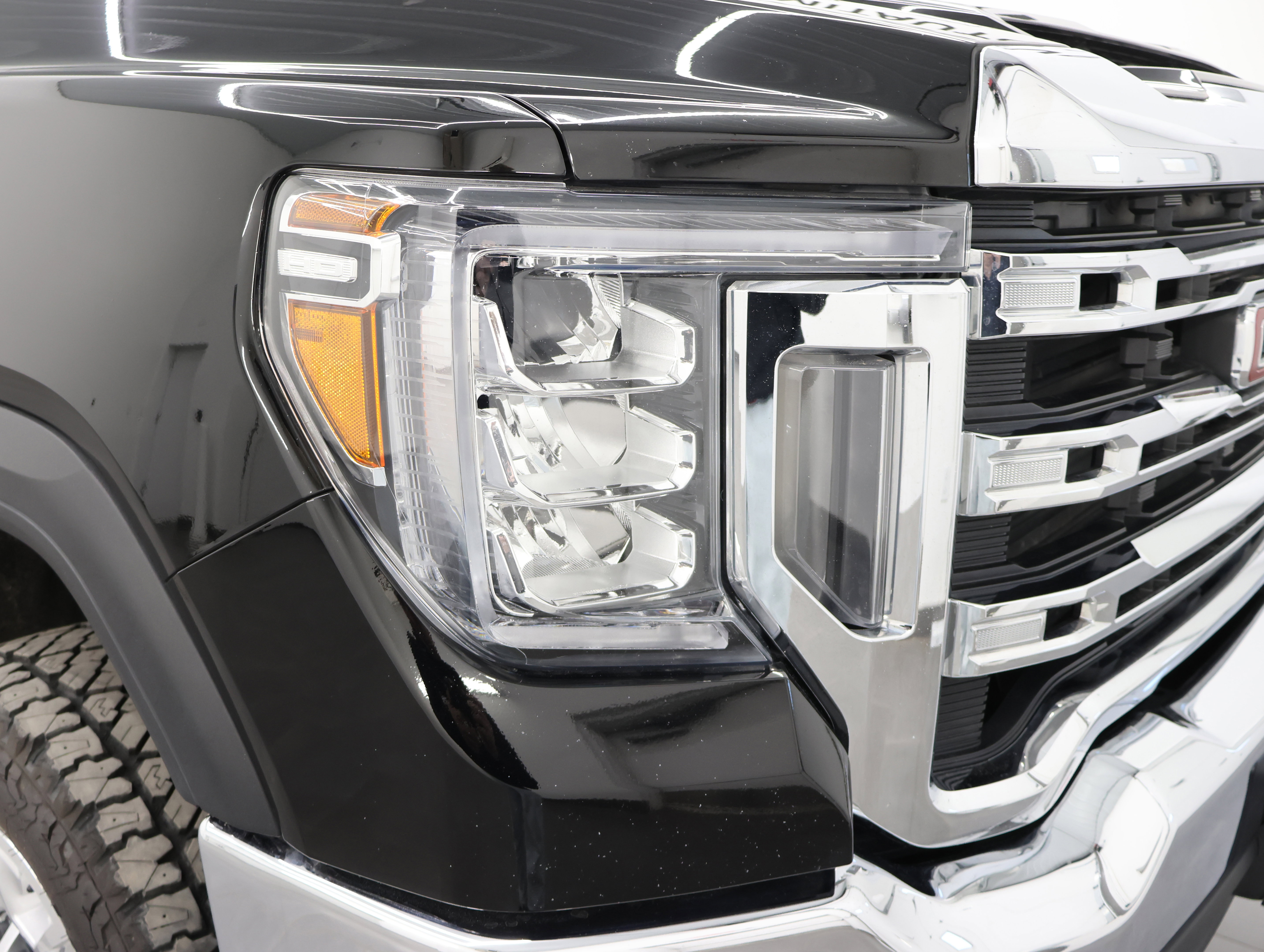Used 2023 GMC Sierra 2500 SLE w/ SLE Convenience Package image 22