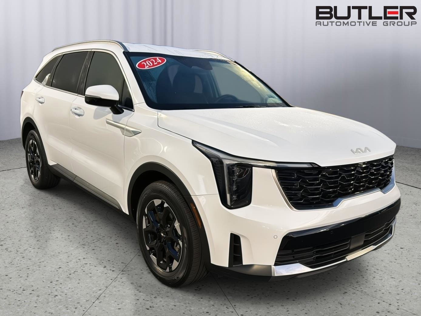 Used 2024 Kia Sorento S image 6