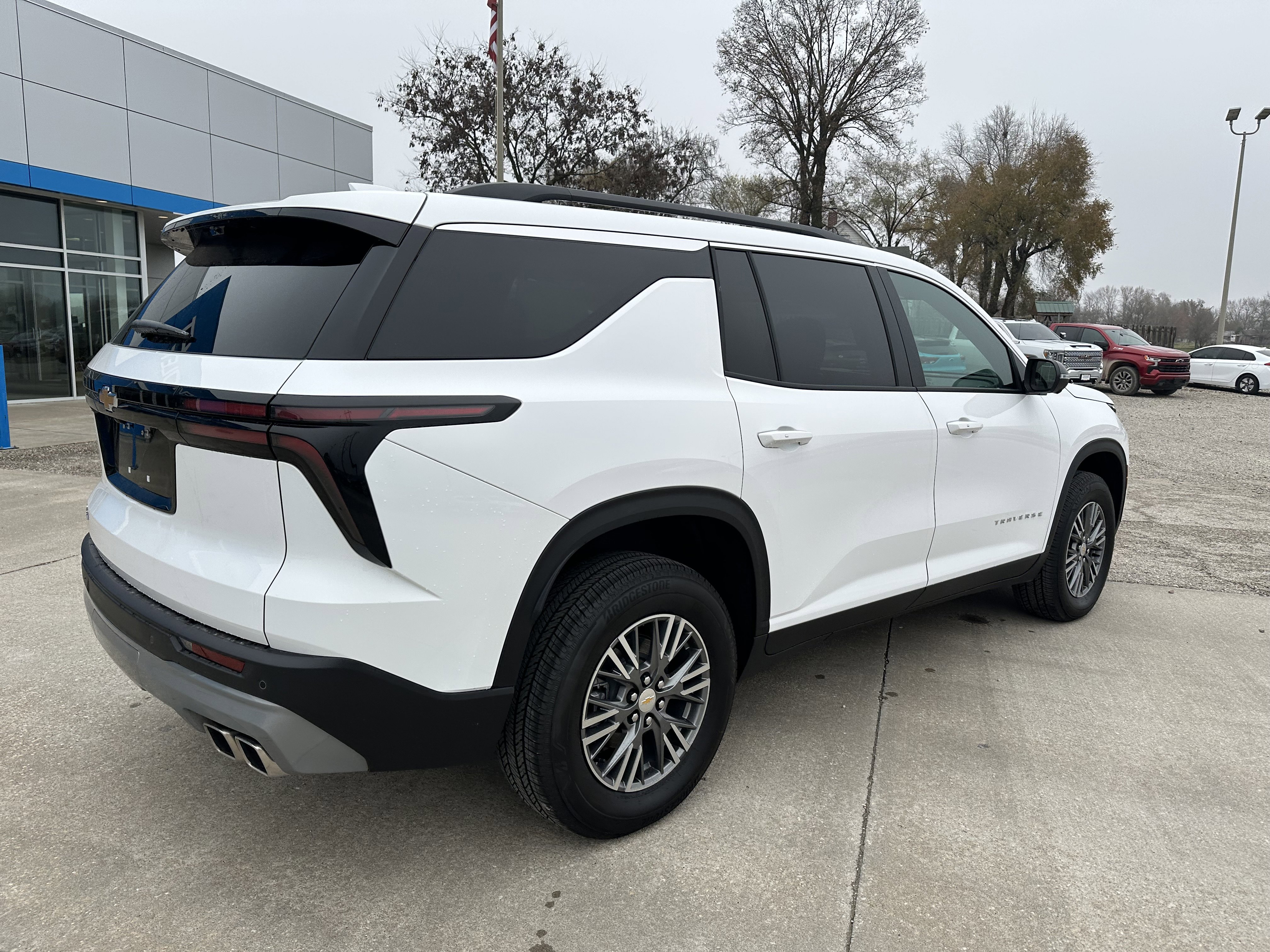 New 2026 Chevrolet Traverse LT w/ Driver Confidence Package image 3