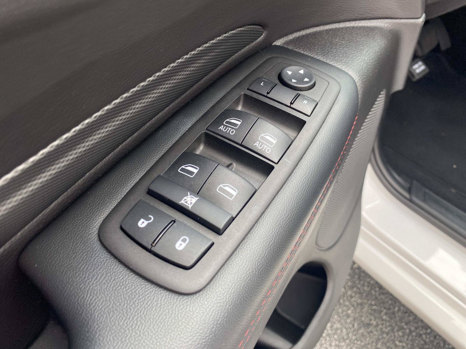 Used 2025 Dodge Durango GT RWD image 22