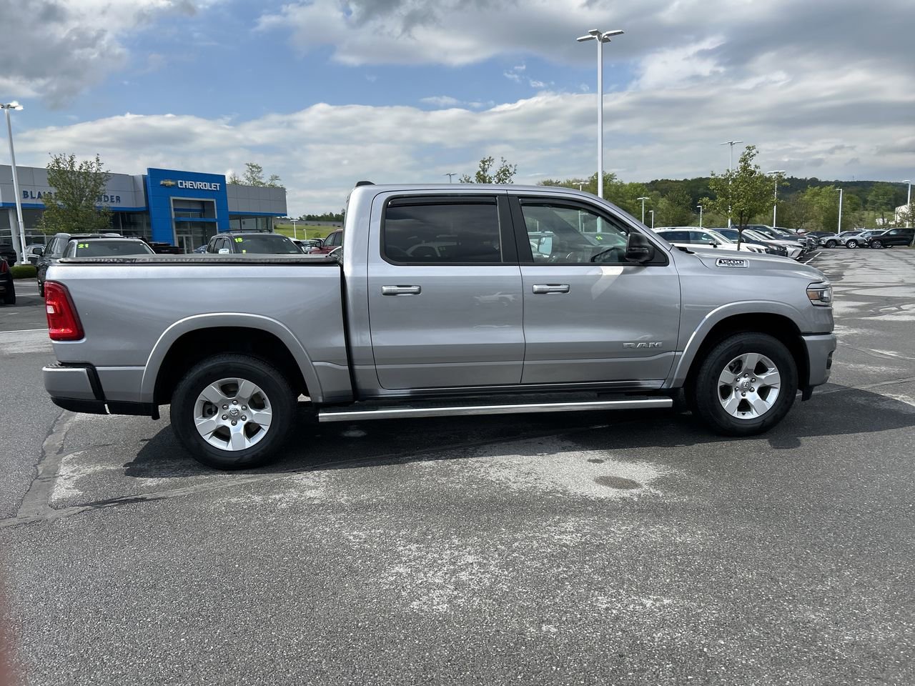 Used 2025 RAM 1500 Big Horn AWD/4WD image 8