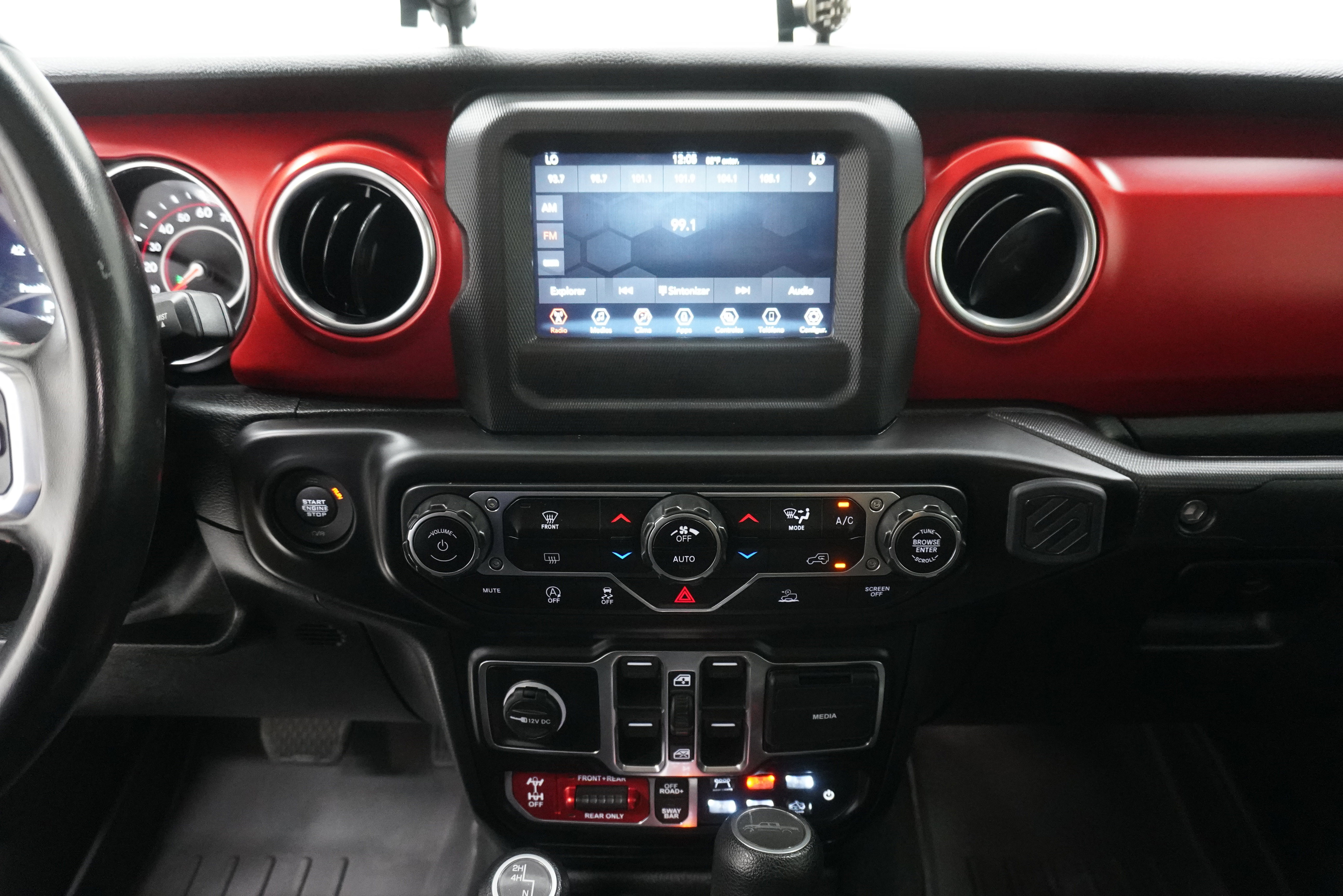 Used 2021 Jeep Gladiator Rubicon w/ Trailer Tow Package image 17