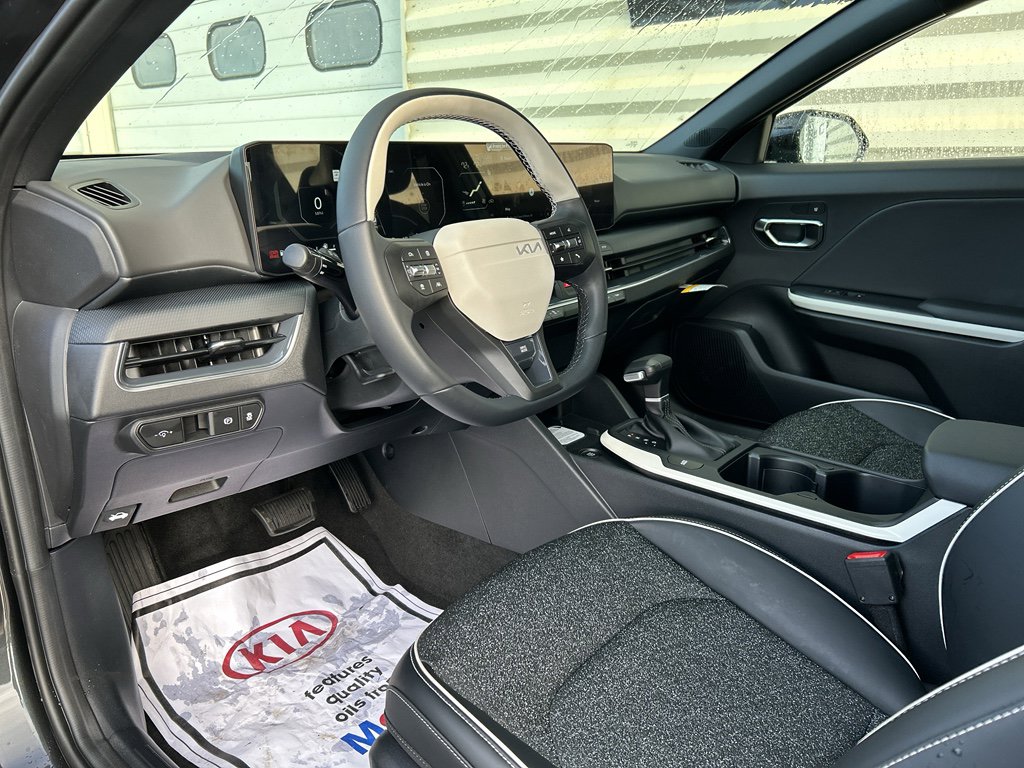 New 2025 Kia K4 GT-Line image 10