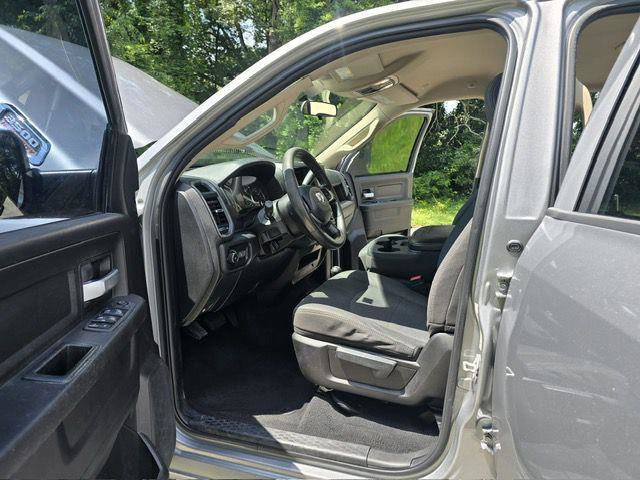 Used 2019 RAM 3500 Tradesman image 27