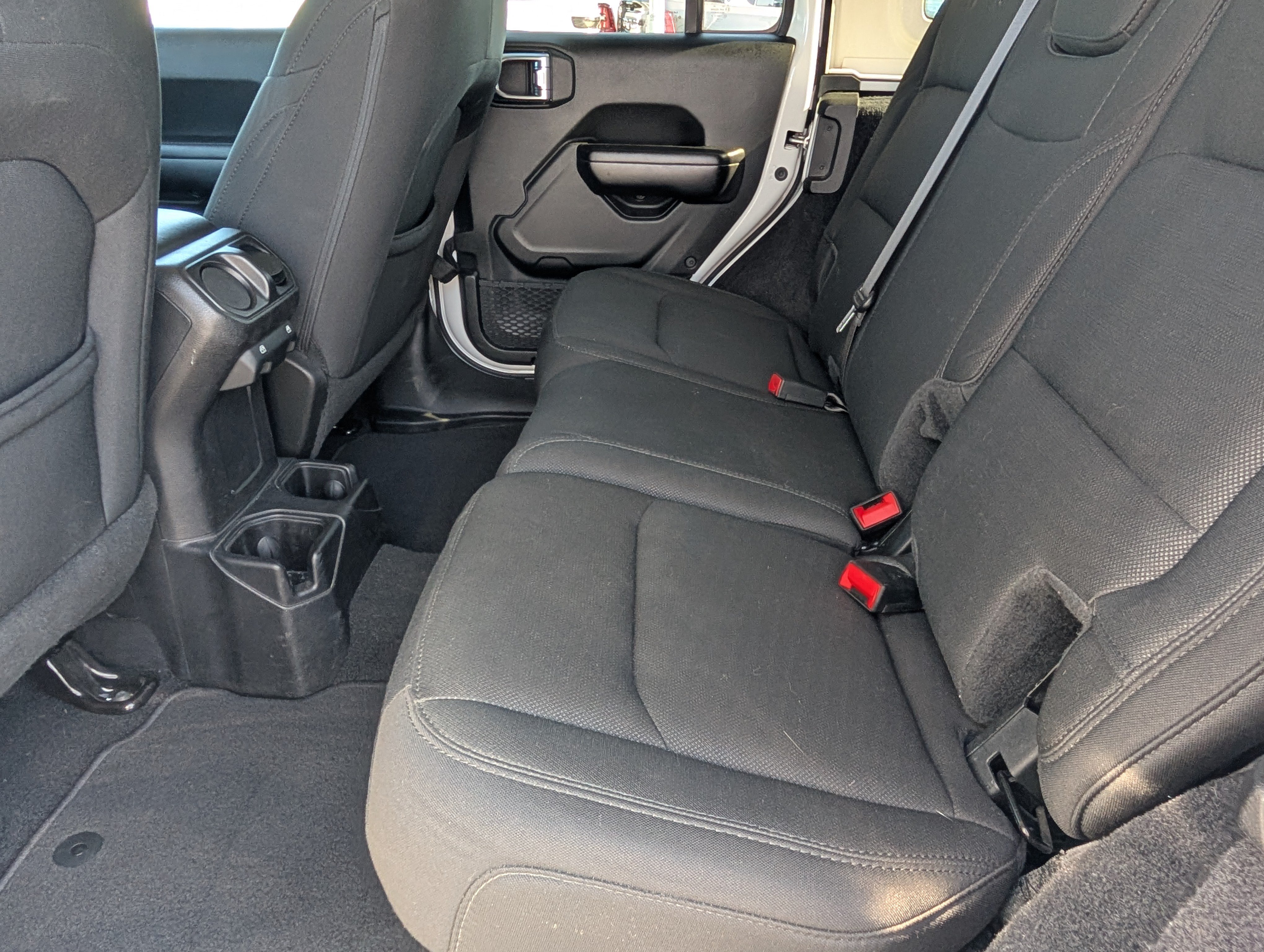 Used 2019 Jeep Wrangler Unlimited Sport S AWD/4WD image 15