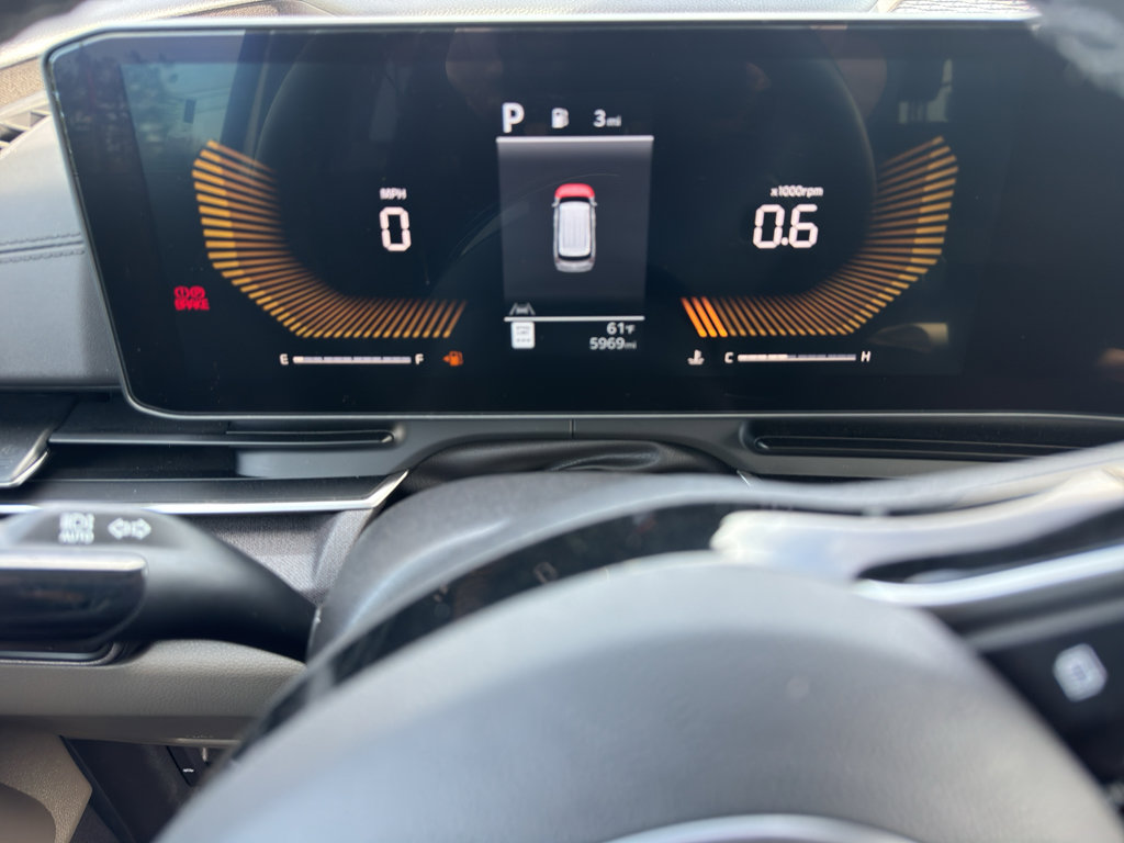 Used 2026 Kia Carnival EX image 14