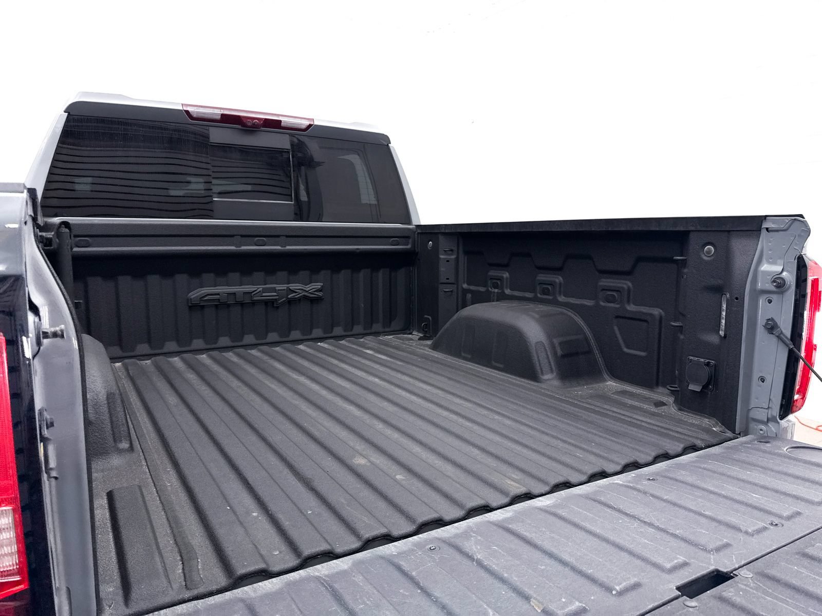 Used 2024 GMC Sierra 1500 AT4X w/ AT4X AEV Edition AWD/4WD image 14