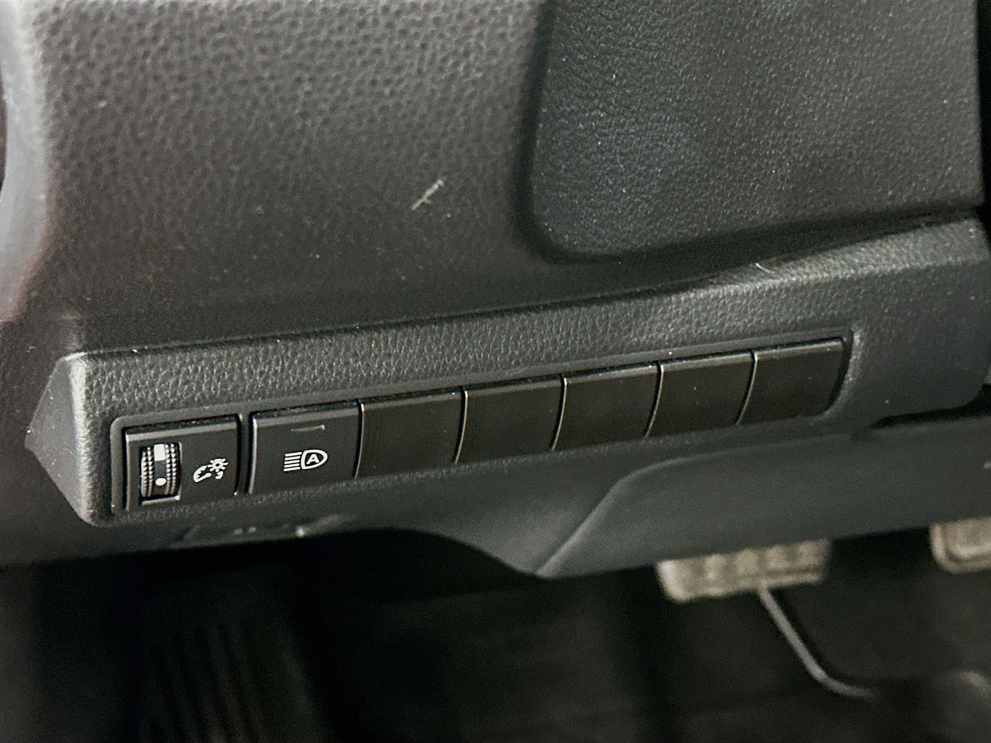 Used 2024 Toyota Corolla SE image 17