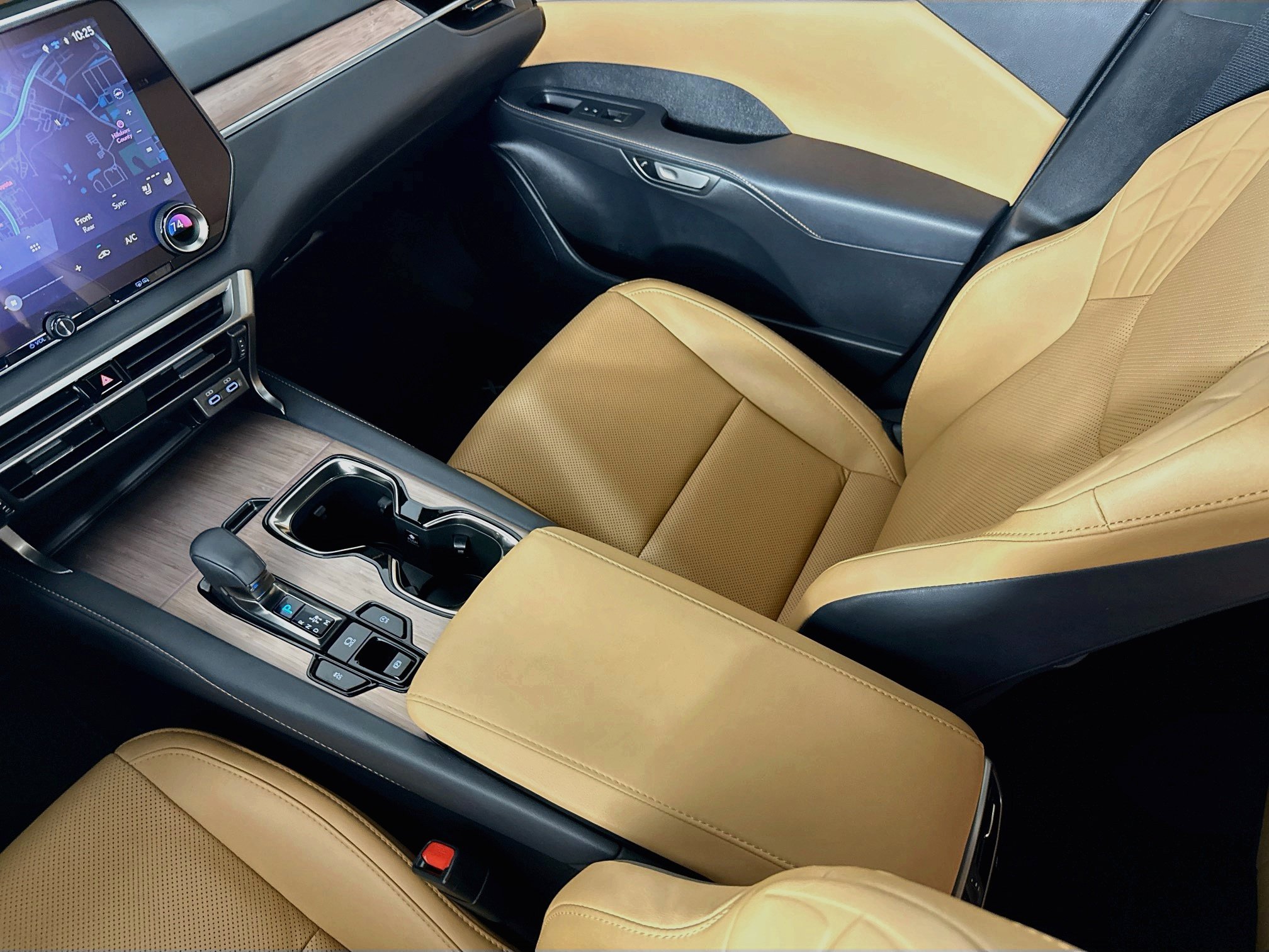 Used 2024 Lexus RX 350 Premium w/ Accessory Package FWD image 29