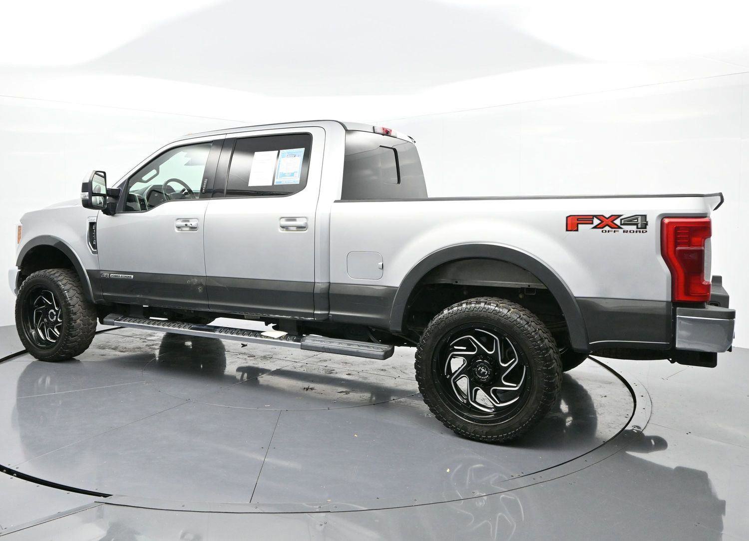 Used 2019 Ford F250 Lariat w/ Lariat Ultimate Package image 5