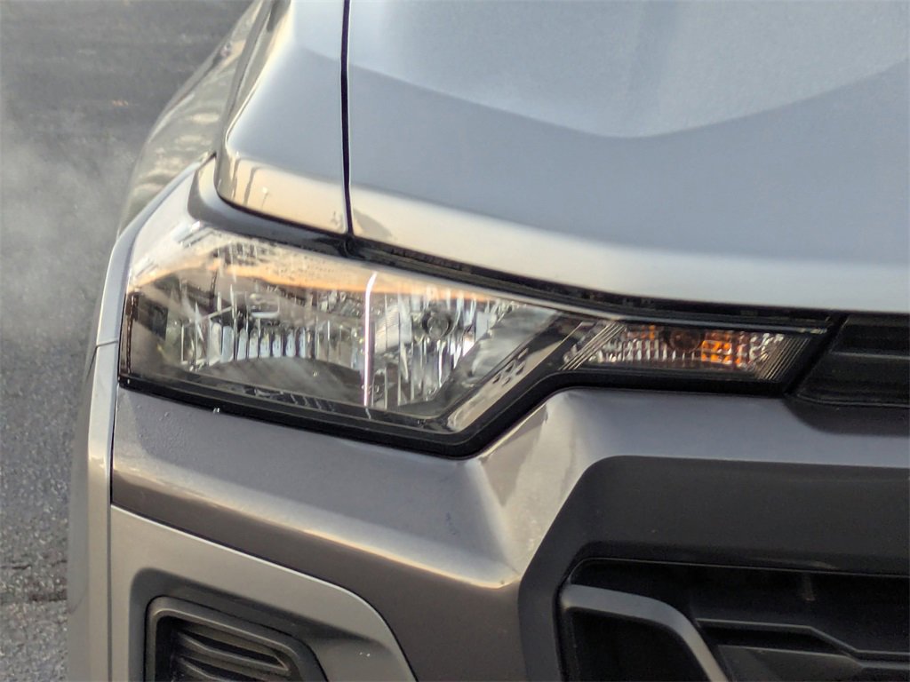 Used 2023 Chevrolet Colorado LT w/ LT Convenience Package II image 10