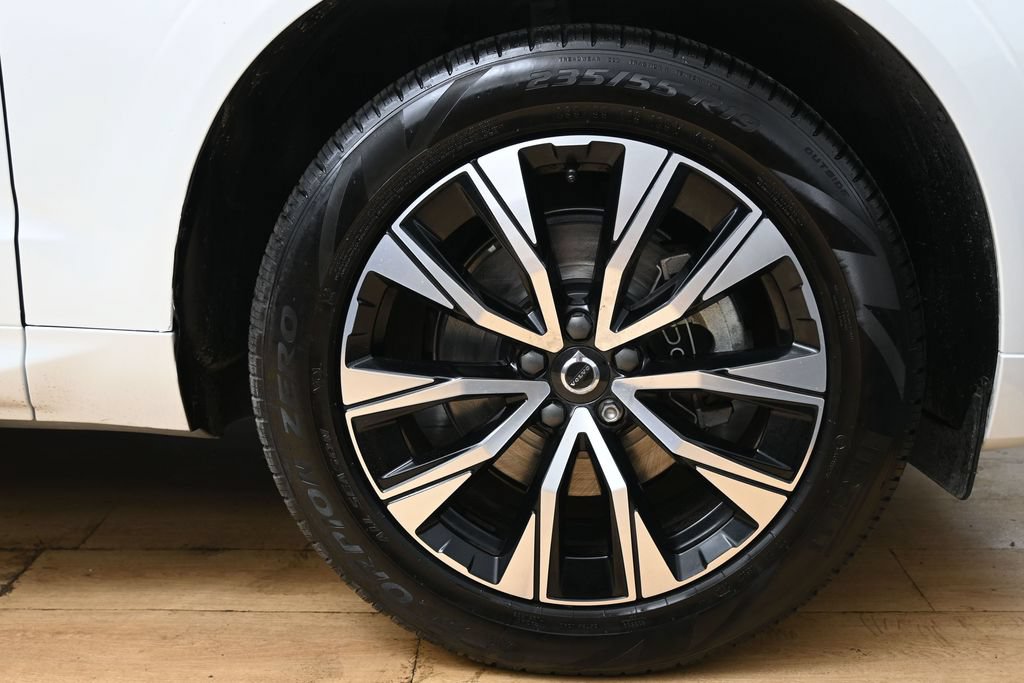 Used 2024 Volvo XC60 B5 Core w/ Protection Package Premier AWD/4WD image 38