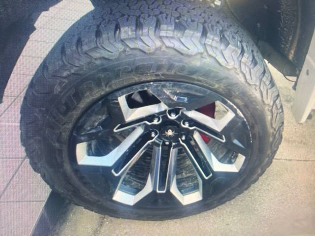 Used 2022 Chevrolet Silverado 1500 RST w/ Safety Package AWD/4WD image 13