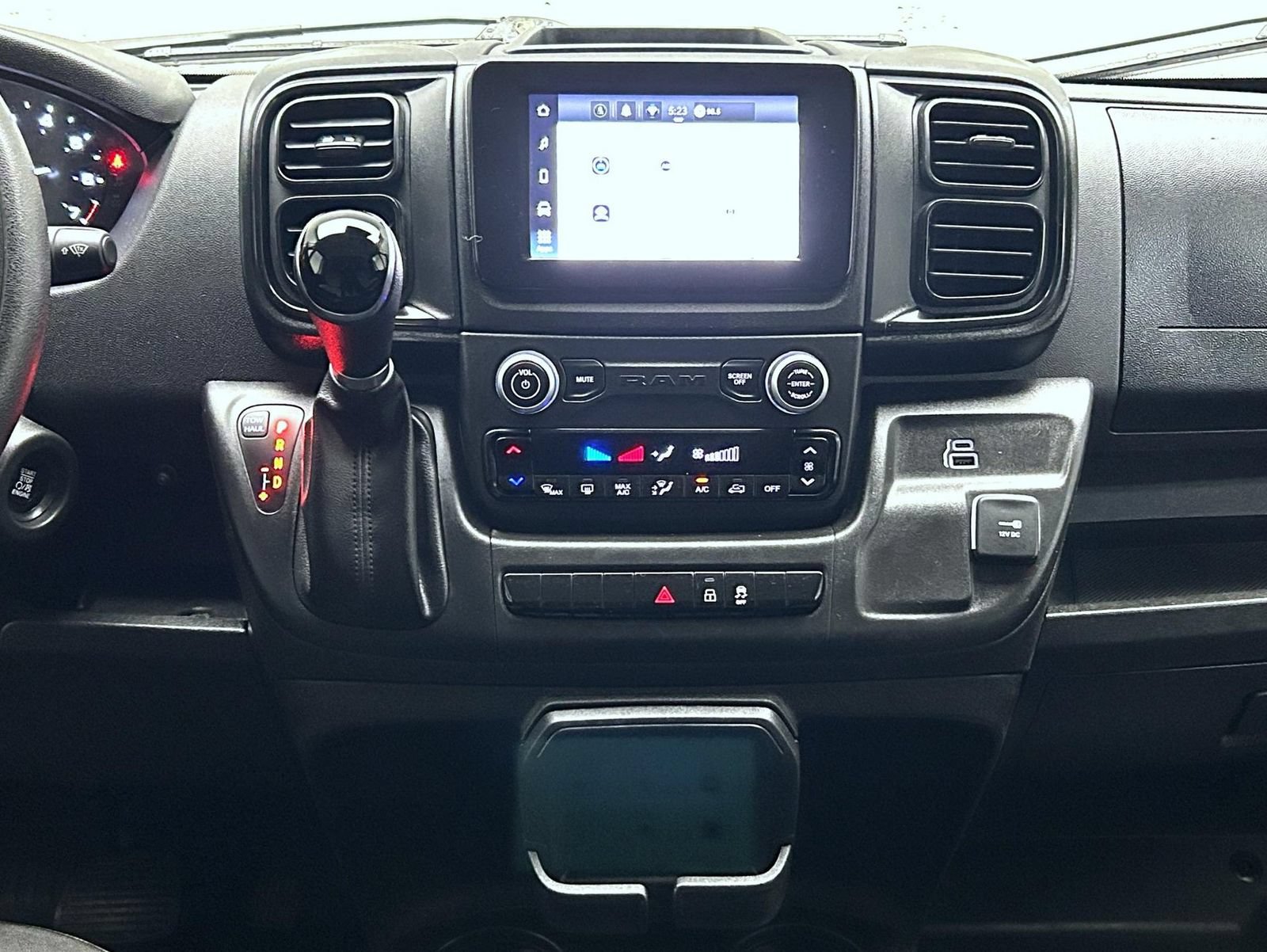 Used 2023 RAM ProMaster 2500 FWD image 12