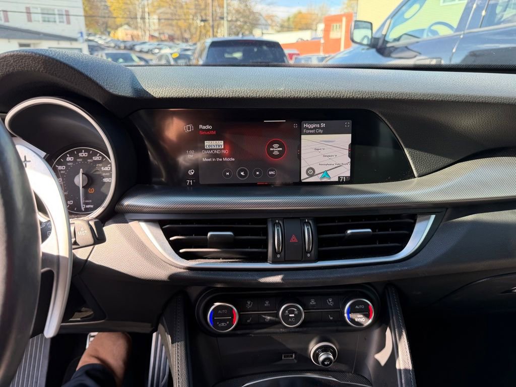 Used 2023 Alfa Romeo Stelvio Veloce image 16