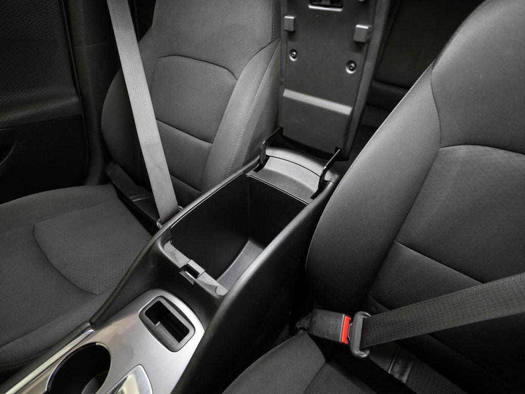 Used 2018 Chevrolet Malibu LT image 45