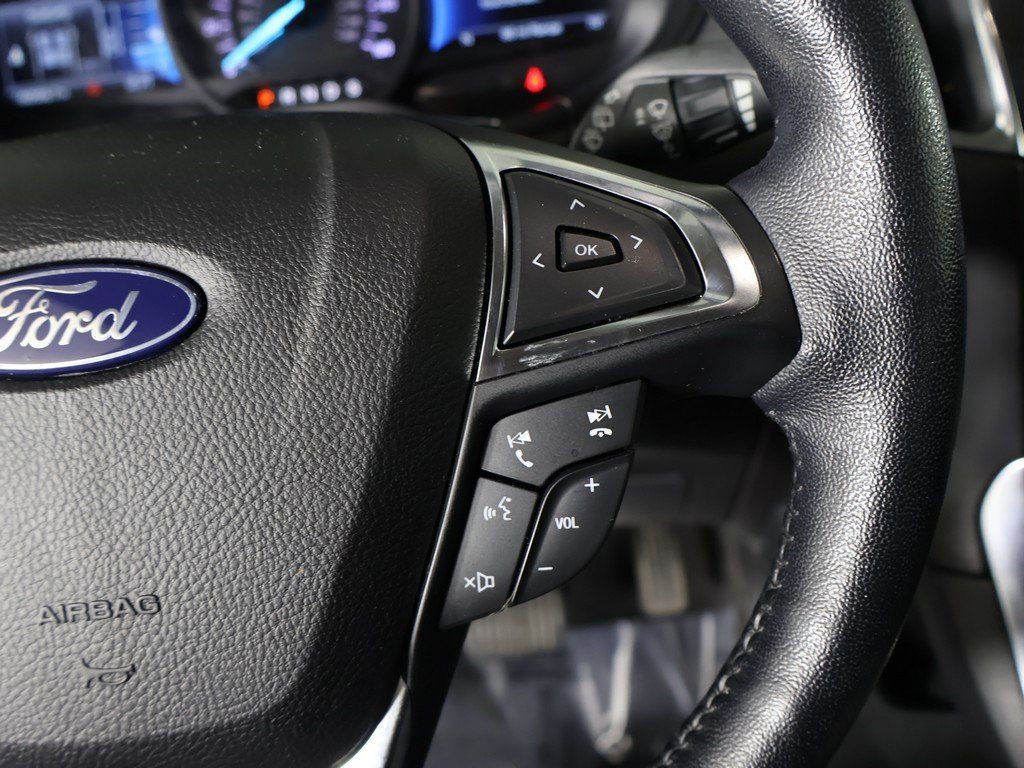 Used 2022 Ford Edge Titanium image 40
