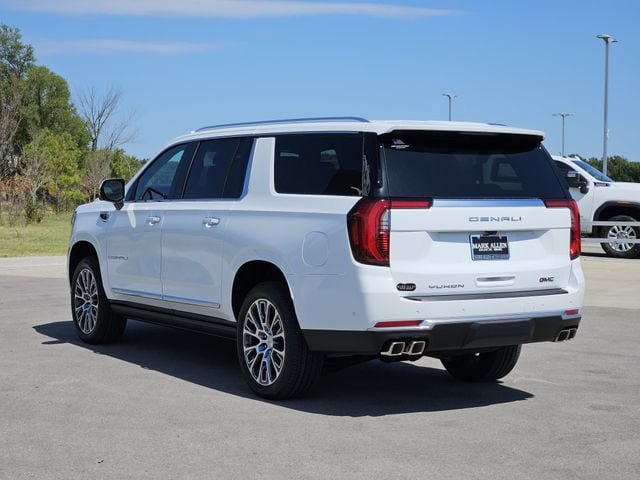 New 2026 GMC Yukon XL Denali w/ Sun & Power Step Package AWD/4WD image 3