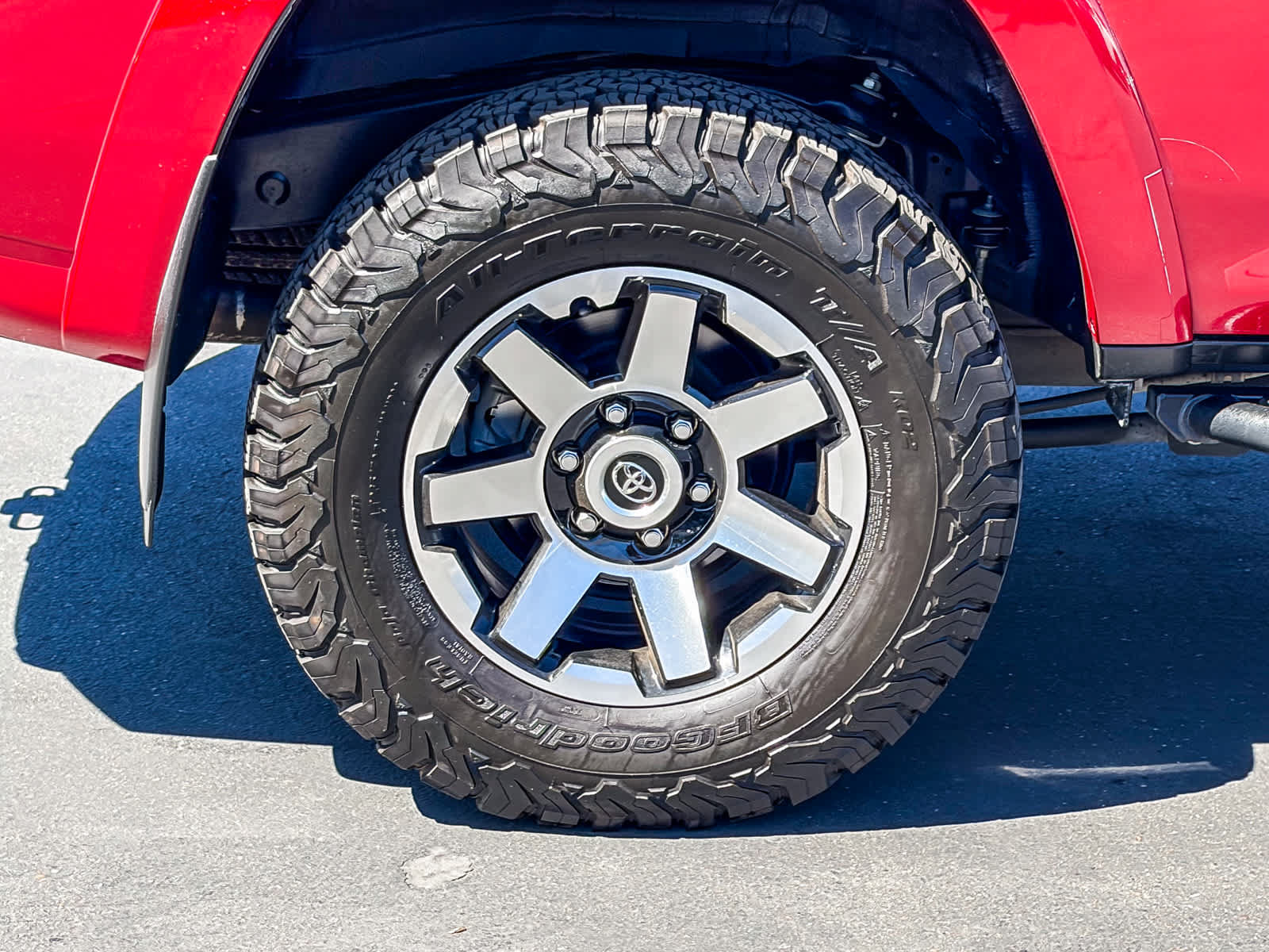 Used 2023 Toyota 4Runner TRD Off-Road Premium w/ Moonroof Package AWD/4WD image 10