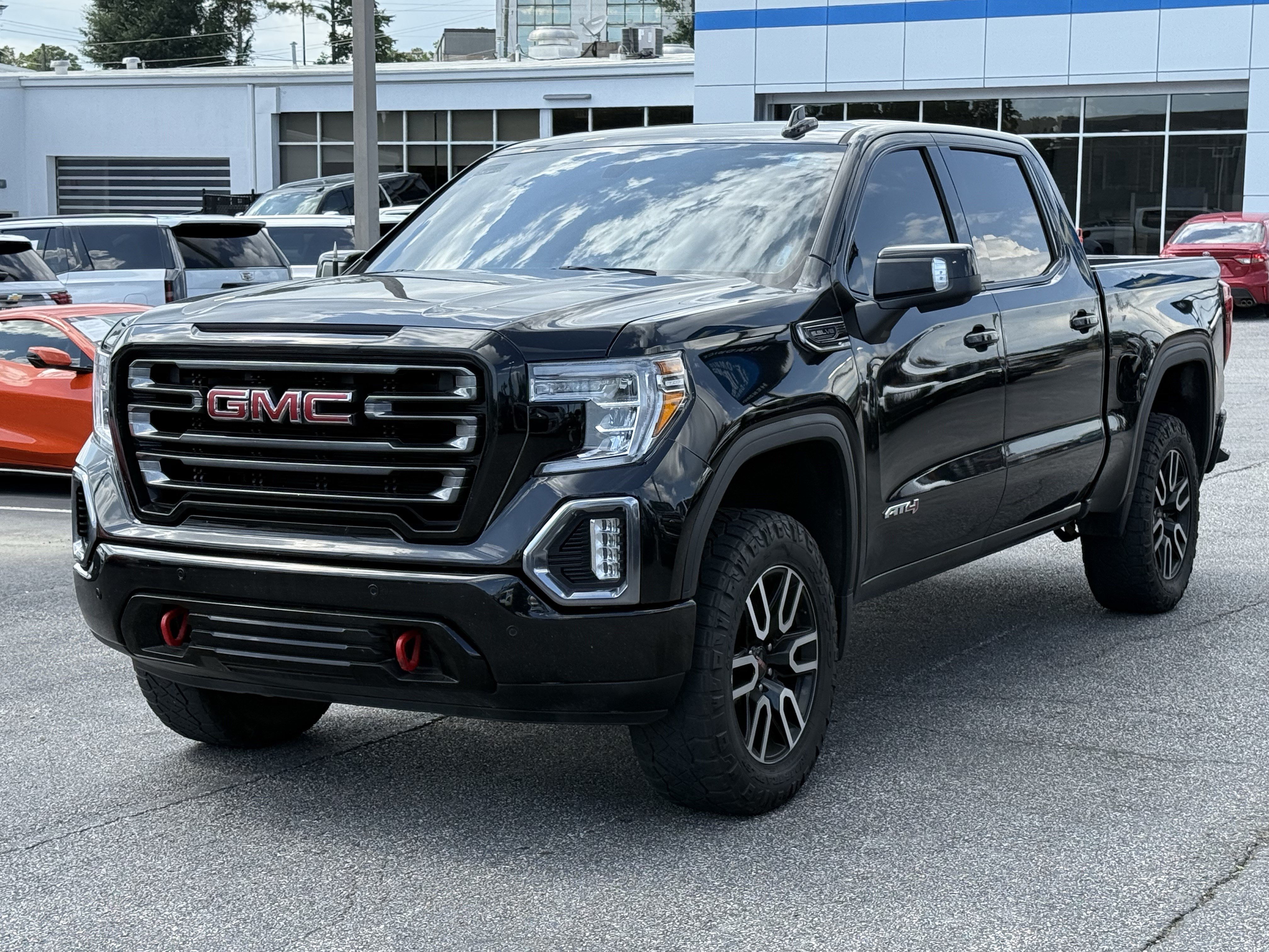 Used 2020 GMC Sierra 1500 AT4 w/ AT4 Premium Package AWD/4WD image 5