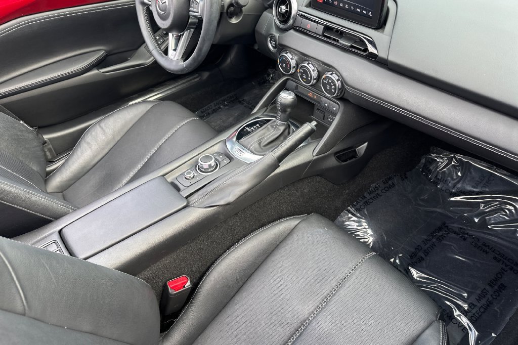 Used 2022 MAZDA MX-5 Miata Grand Touring w/ Weather Package RWD image 14
