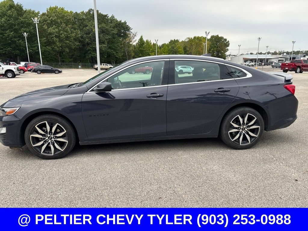 Used 2025 Chevrolet Malibu RS FWD image 4