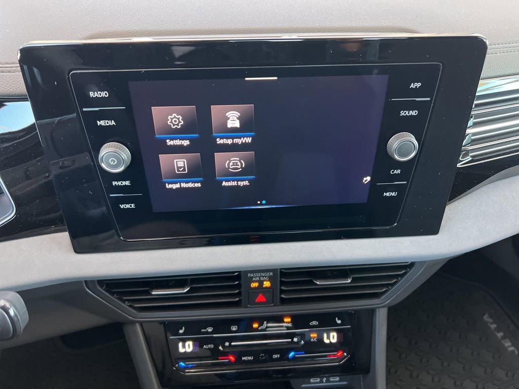 New 2025 Volkswagen Jetta SE image 22