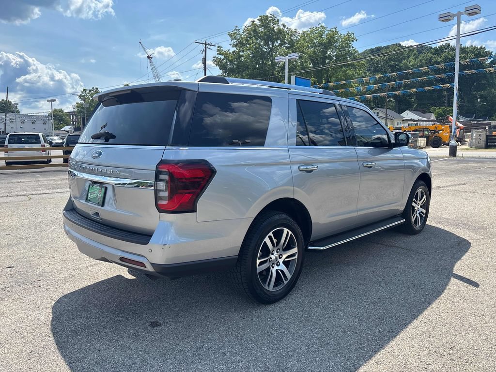 Used 2023 Ford Expedition Limited AWD/4WD image 5