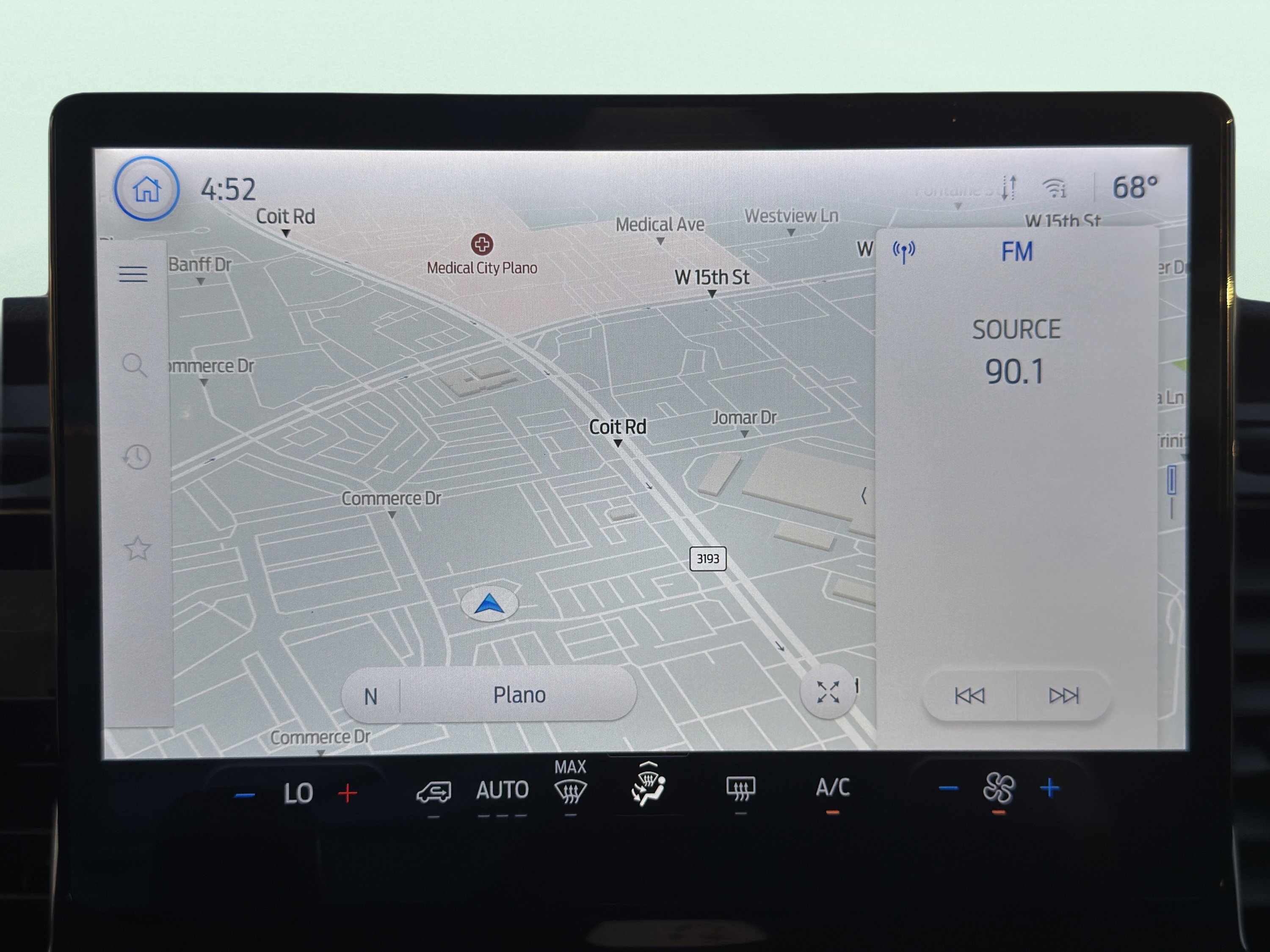 Used 2023 Ford Transit 350 XLT image 50