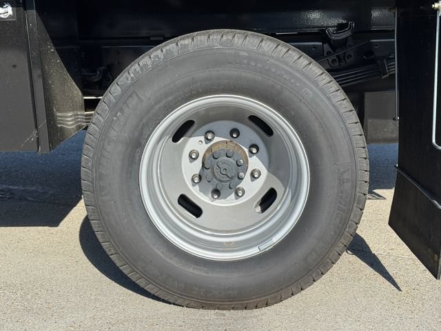 New 2024 Ford F350 XL w/ XL Chrome Package RWD image 13